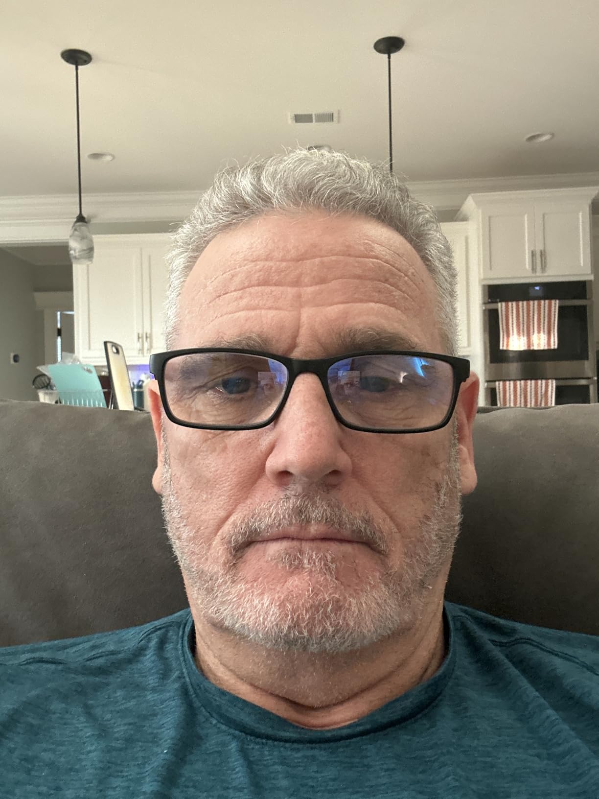 CARA Extremely Lightweight Progressive Multifocus Reading Glasses for Men No-Line Blue Light Blocking Computer Readers 2Pack, 2.50x customer photo 2