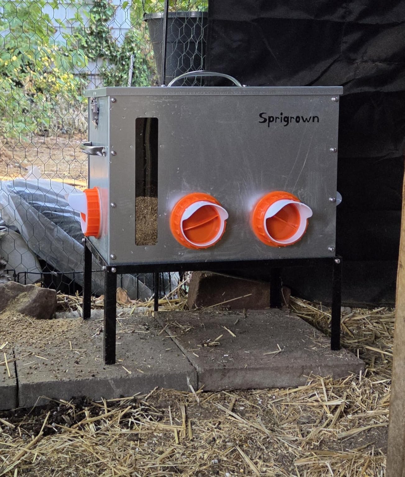 Metal Chicken Feeder 40lb, No Waste Automatic Chicken Feeder with Window, Galvanized Large Capacity Poultry Equipment, Rodent Proof, Rat Proof, Weatherproof Silo, Outdoor Coop, Comederos para Gallinas customer photo 1