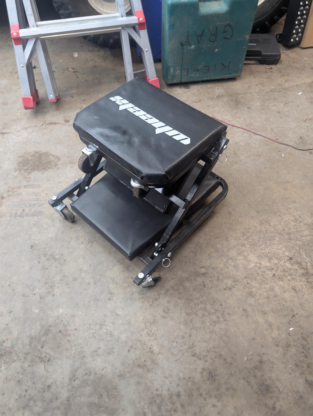Mechanic Creeper 36 inches 3-in-1 Mode Z Seat 340lbs Capacity, Foldable Garage Adjustable Rolling Folding with 6pcs Wheels Roller, Lay Down Sit Lean Back, Under Car Auto Repair, Black, Man Gift customer photo 1