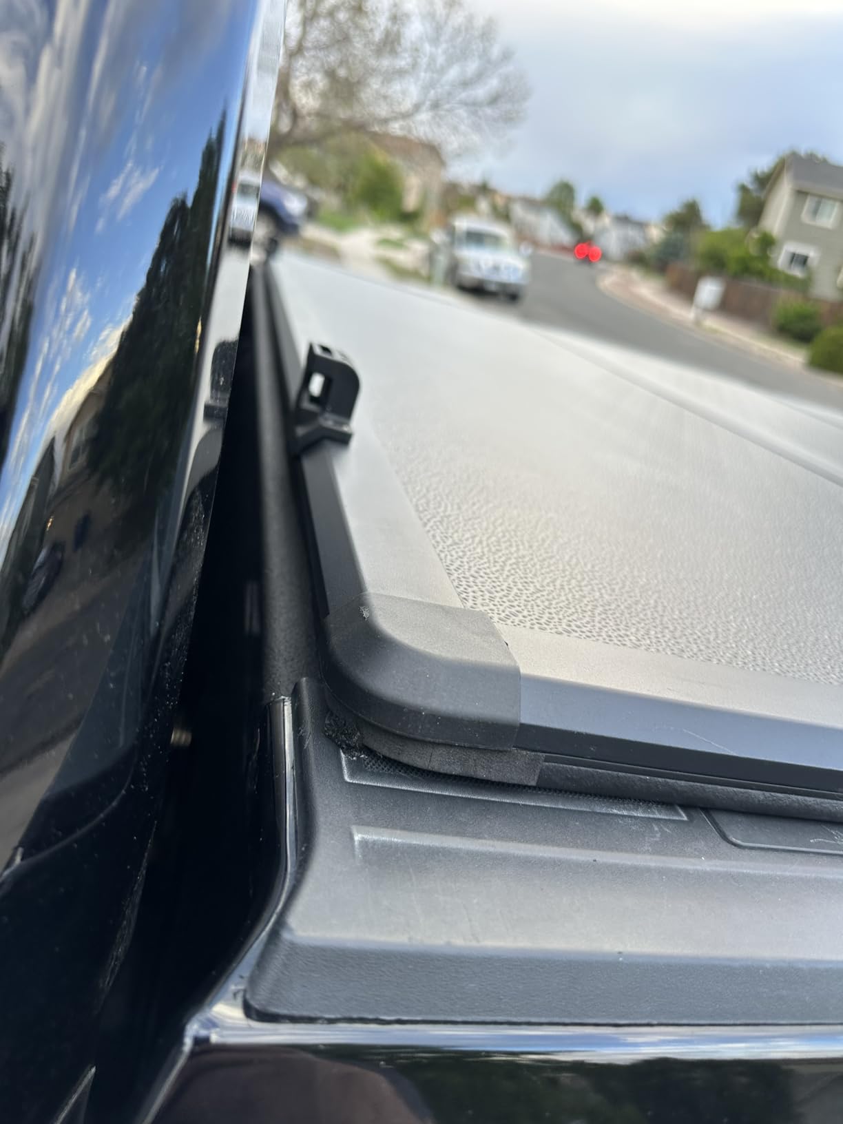 Hard Tri-Fold Truck Bed Tonneau Cover Compatible with 2007-2026 Chevy Silverado/GMC Sierra 1500 5.8ft Bed (69.6