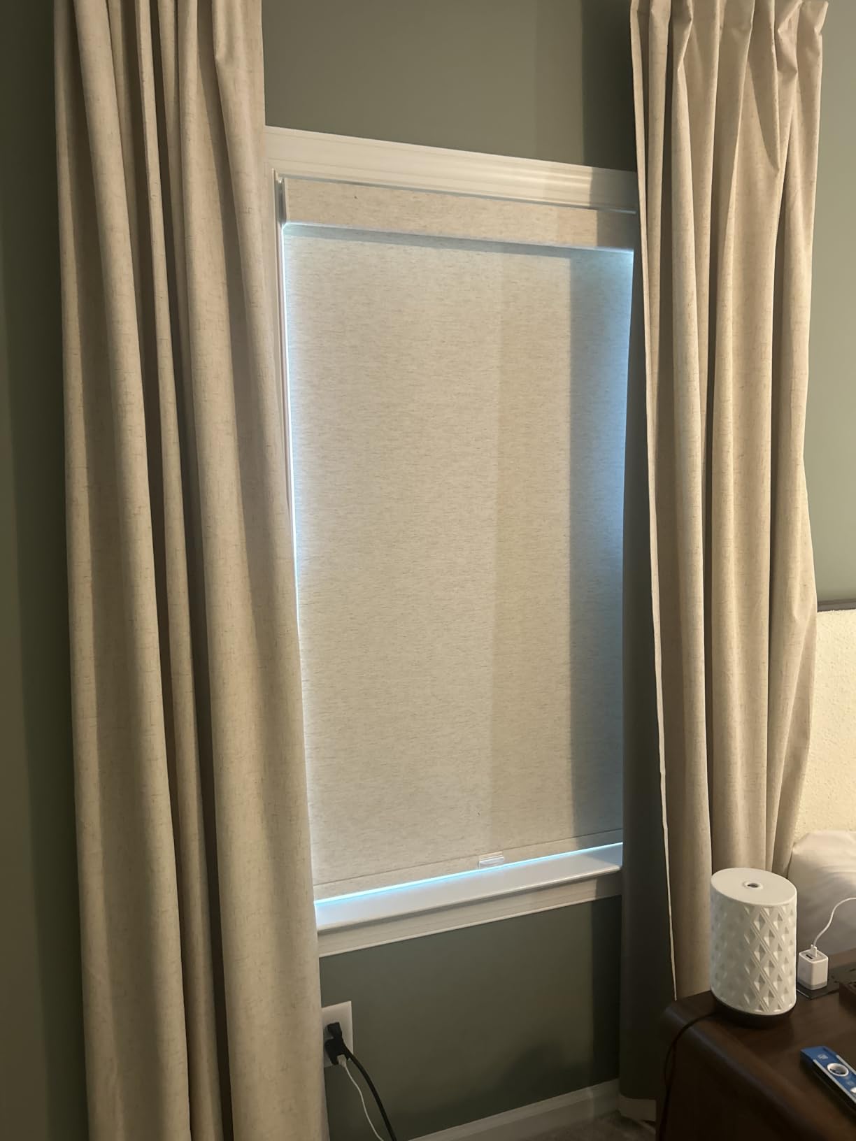 Persilux Blackout Roller Shades for Indoor Window Blinds,Cordless,Linen Fabric,Thermal Insulated Fabric UV Protection Shades for Home,Office,Bedroom,Door,Blackout-Cream,Custom Size customer photo 2