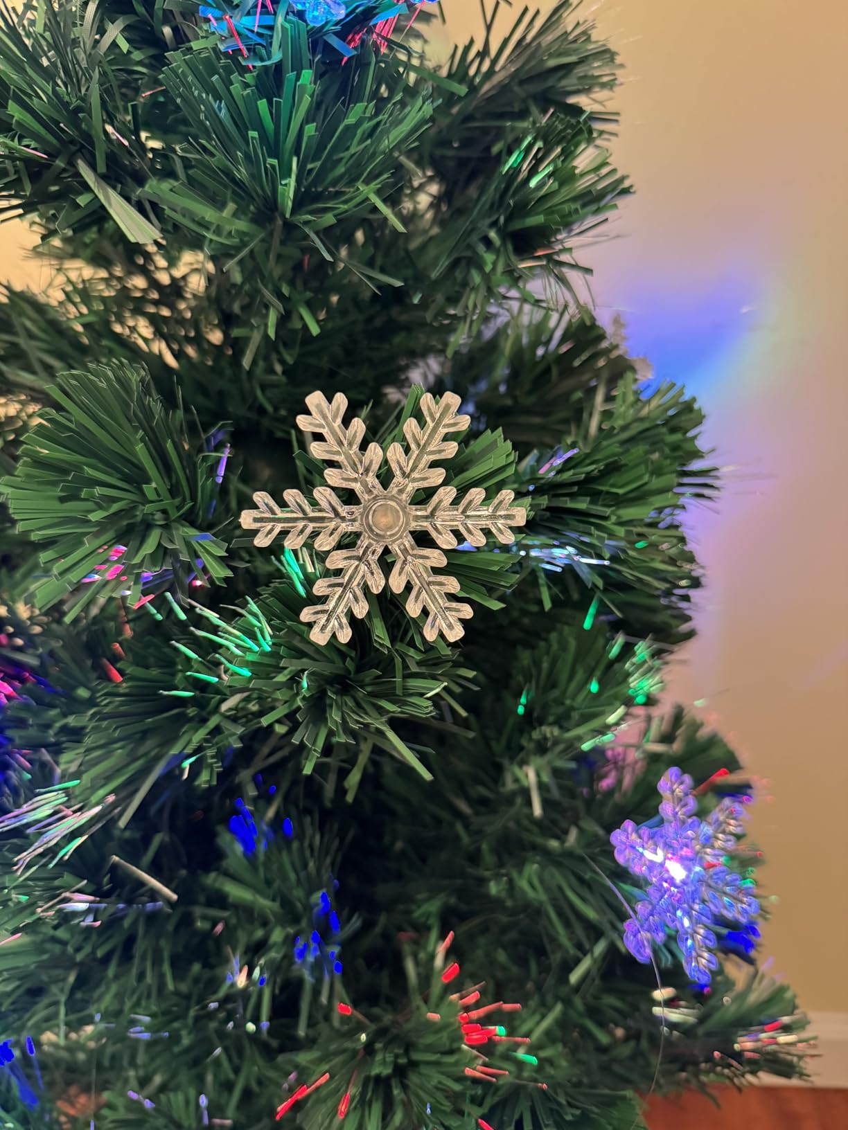 Juegoal 3 ft Pre-Lit Green Artificial Christmas Tree, Lighted Optical Fiber Table Mini Xmas Trees with Color Changing Lights, Snowflakes & Top Star, Fake Multicolored Tree for Festive Party Holiday customer photo 2