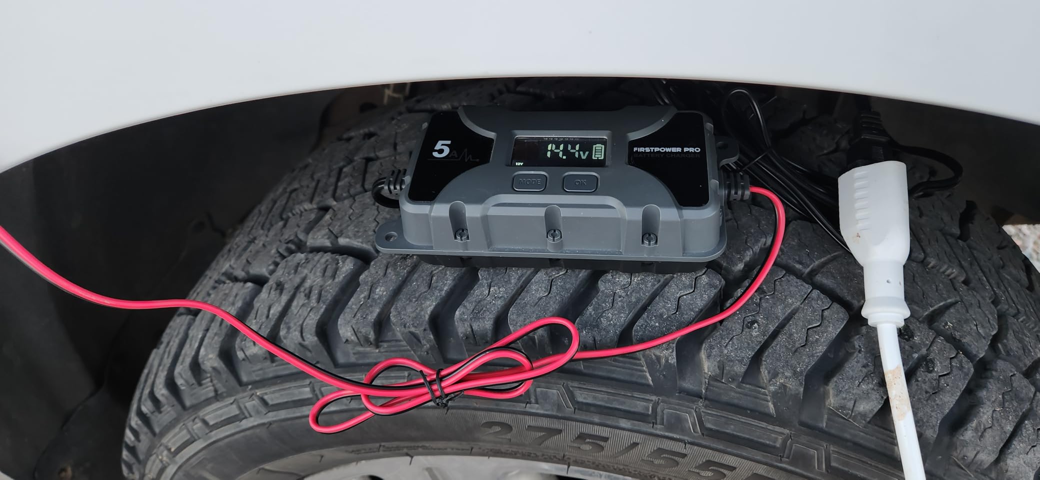 Marine Battery Charger 5X1: 1-Bank 5A Onboard Battery Charger - 5A Per Bank customer photo 1