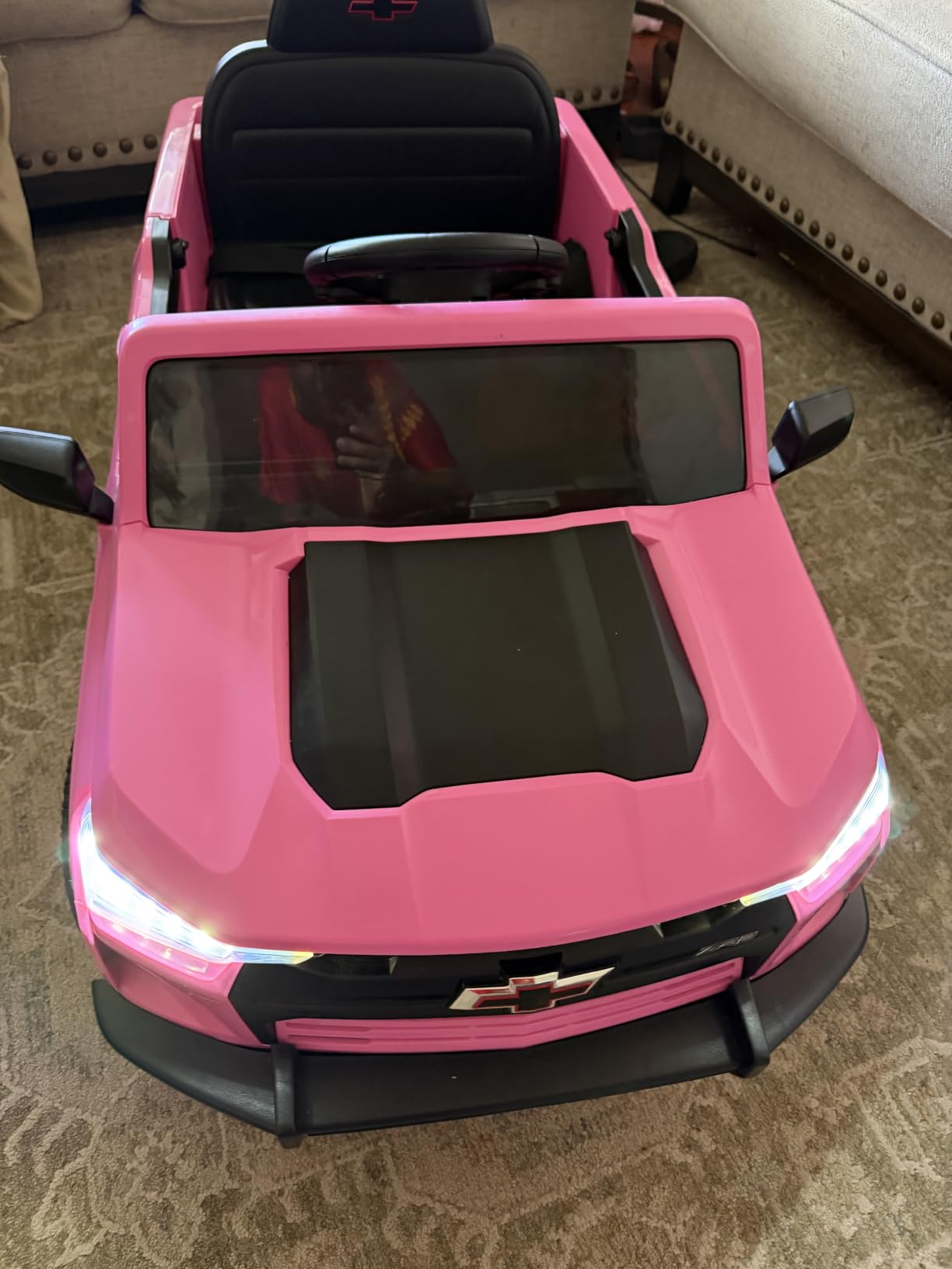 Winado 12V Licensed Chevrolet Colorado Electric Ride on Car, Black customer photo 2