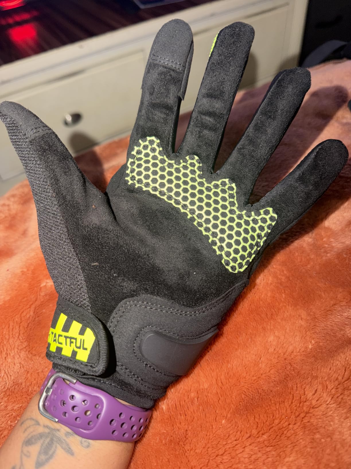 WTACTFUL Lightweight Motorcycle Gloves for Men Women Touchscreen Summer customer photo 2