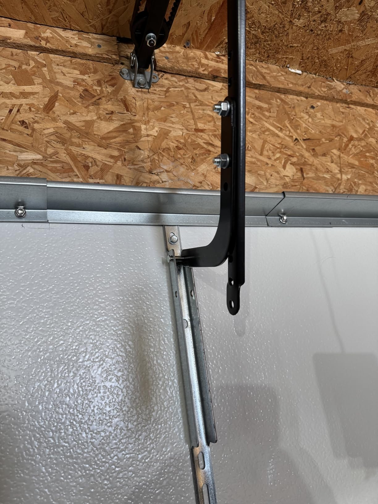9FT Garage Door Reinforcement Bracket, Heavy Duty Steel Garage Door Hurricane Strut Beams, 22 Thick Steel,Screws Included customer photo 1
