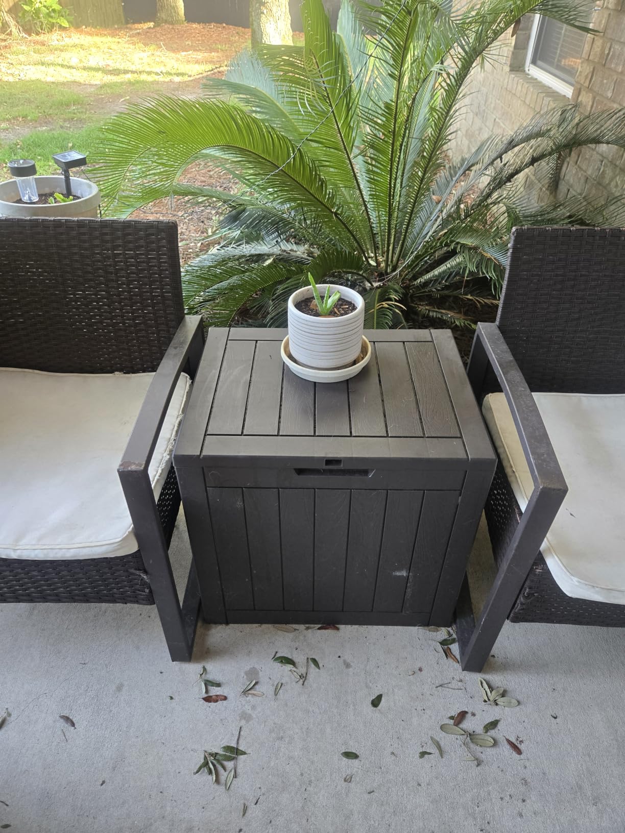 36 Gallon Outdoor Deck Box, Lockable Waterproof Outdoor Storage Boxes For Garden Tools,Indoor Cushions,Accessories Outside Storage Resin Weatherproof Container(Black) customer photo 2