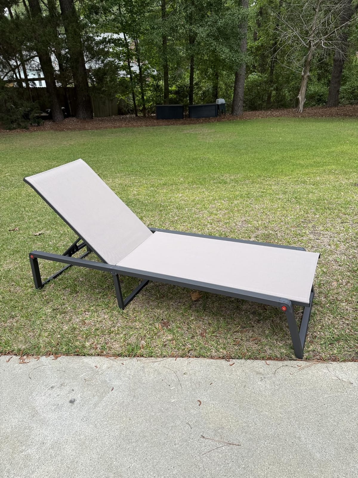 Aluminum Chaise Lounge Chair Outdoor, Foldable& No Assembly Patio Pool Lounge Chairs 5-Position Recliner for Outside, Fully Grounded Legs Sun Lounger for Poolside, Khaki customer photo 2