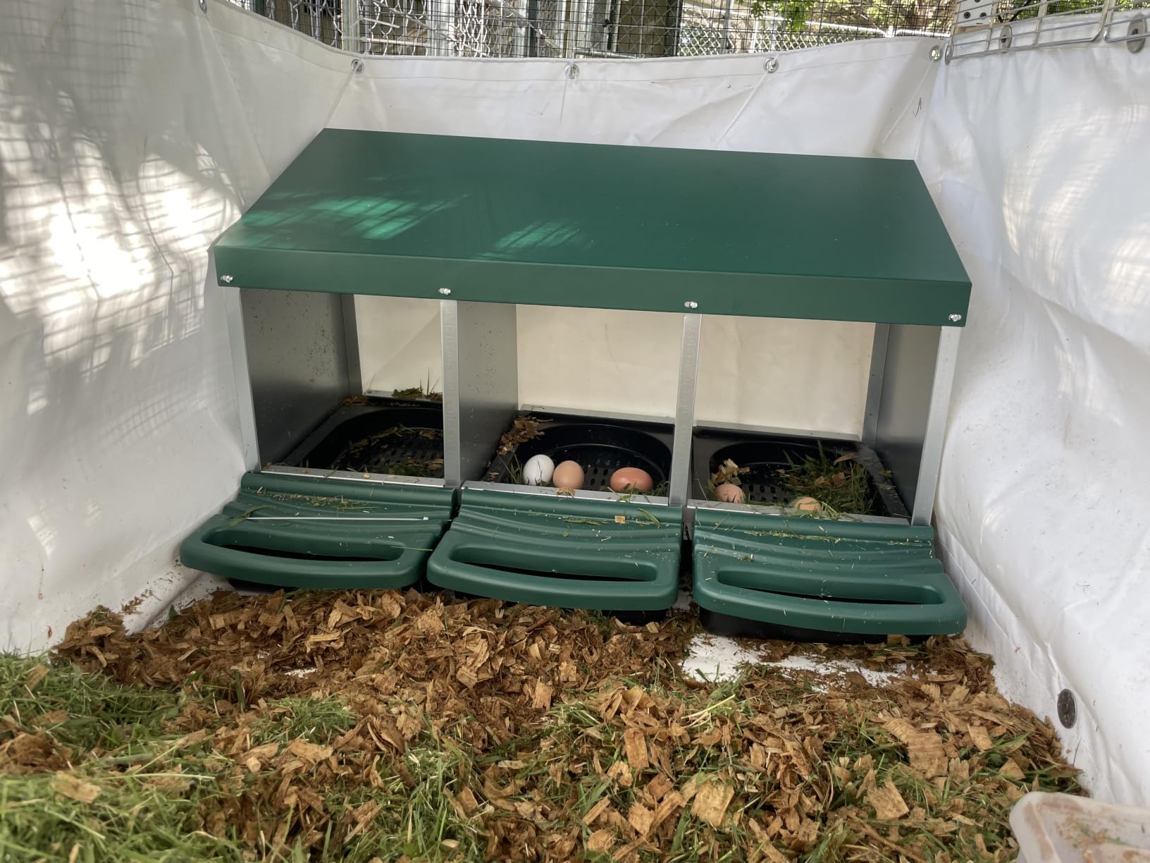 Chicken Nesting Boxes for Laying Eggs, Roll Away Nesting Boxes for Chickens customer photo 2