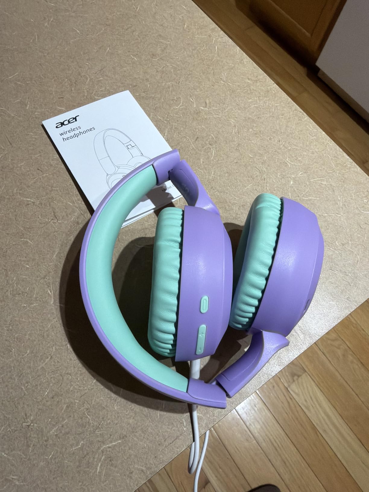 Acer Kids Bluetooth Headphones, 85/94dB Volume Limited, 60H Playtime, Bluetooth 6.0, Lightweight Over-Ear Wireless Headphones for Kids, Toddler Headphones with Built-in Mic, Purple-Green customer photo 1