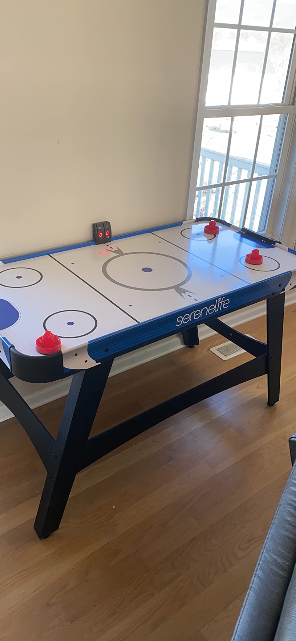 SereneLife 58in Powered Air Hockey Table Upgraded 700mA 12v 2X Powerful Motor, 4 Player 4 Pucks 2 Pushers, Full-Size Arcade Style, Inline Power Switch and Battery Free Digital LED Score Board customer photo 1