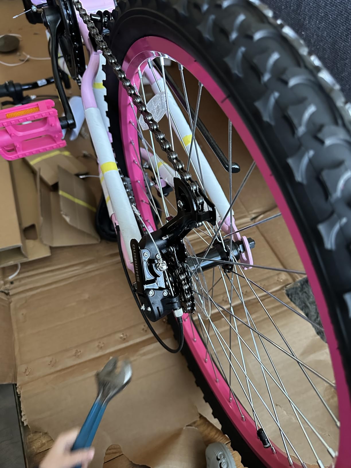 WEIZE 20 24 inch Mountain Bike Trail MTB Bicycle for Teen Girl | Rider Age 6-14 Year Old 6 Speed Front Suspension Fork Adjustable Seat High-Carbon Steel Frame Multiple Color customer photo 2
