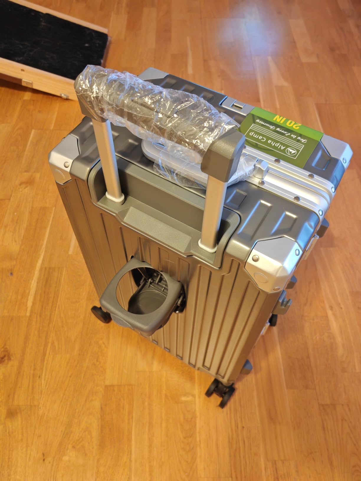 ALPHA CAMP 20 Inch Carry On Luggage with Aluminum Frame Zipperless Suitcase customer photo 2