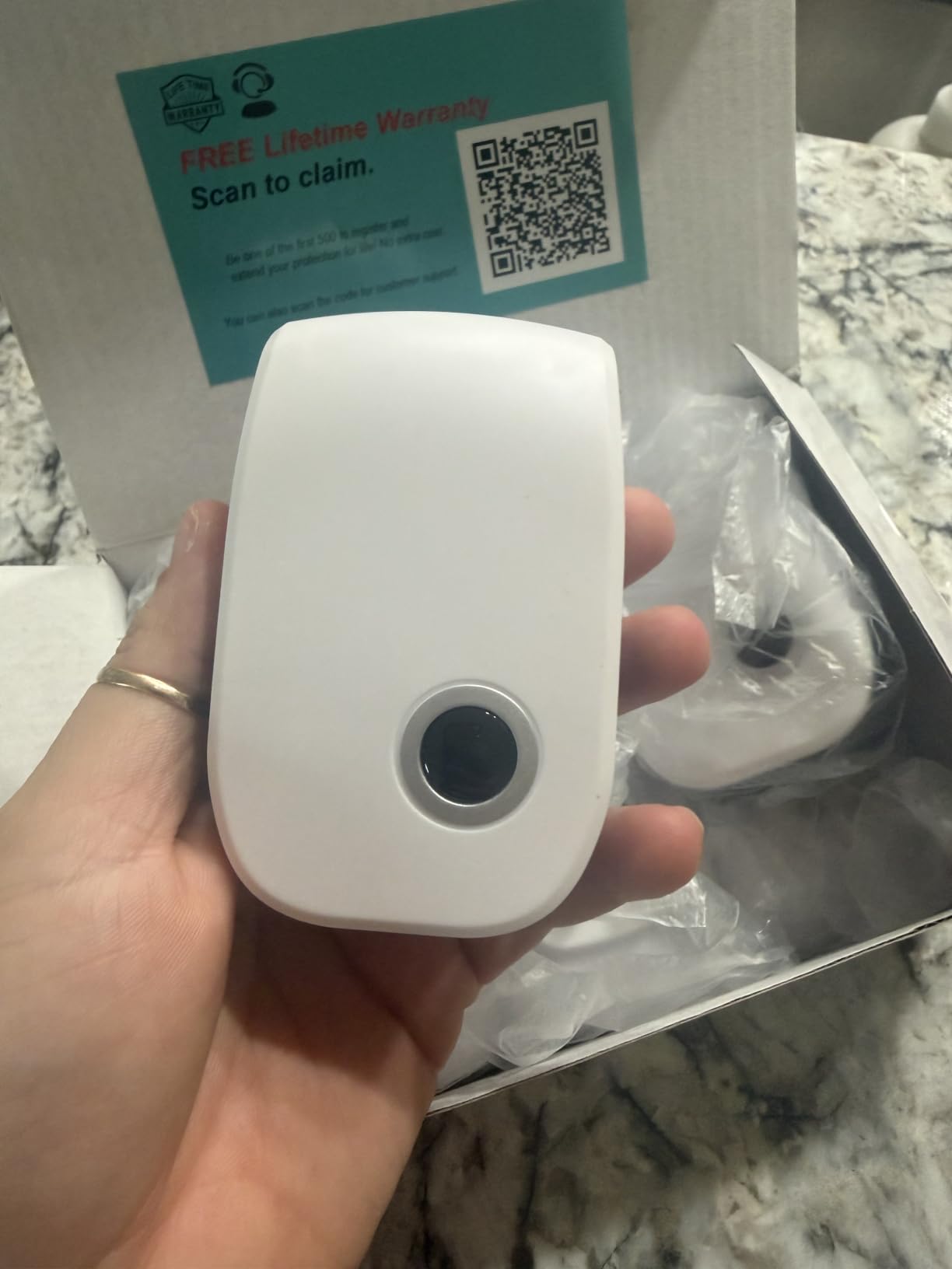 2026 Upgraded Ultrasonic Pest Control Repeller, Indoor Mouse Repellent for Rat, Mice, Rodent, Roach,Cockroach, Insect, Mosquito Electronic Plug in Pest Control 6 Packs customer photo 2