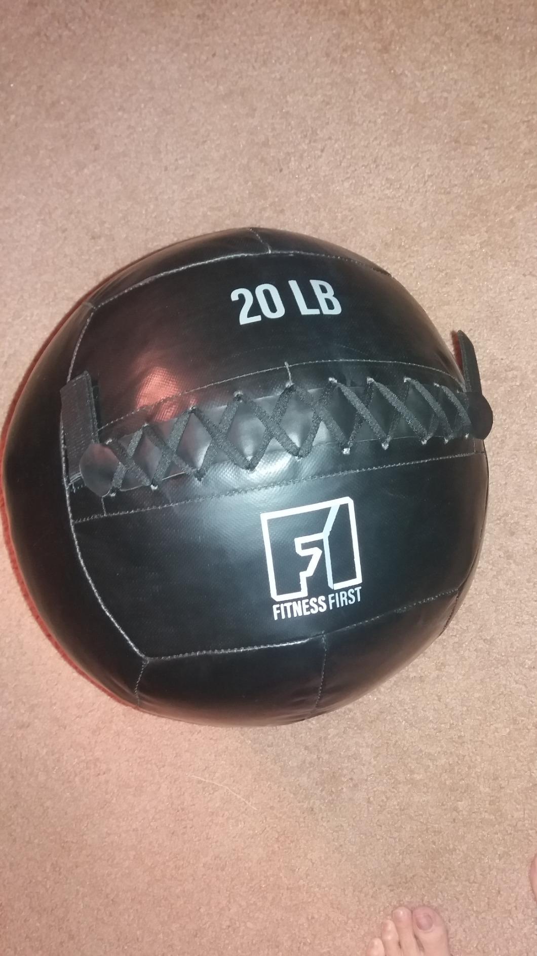 Fitness First Soft Wall Ball for CrossFit & Functional Training customer photo 2
