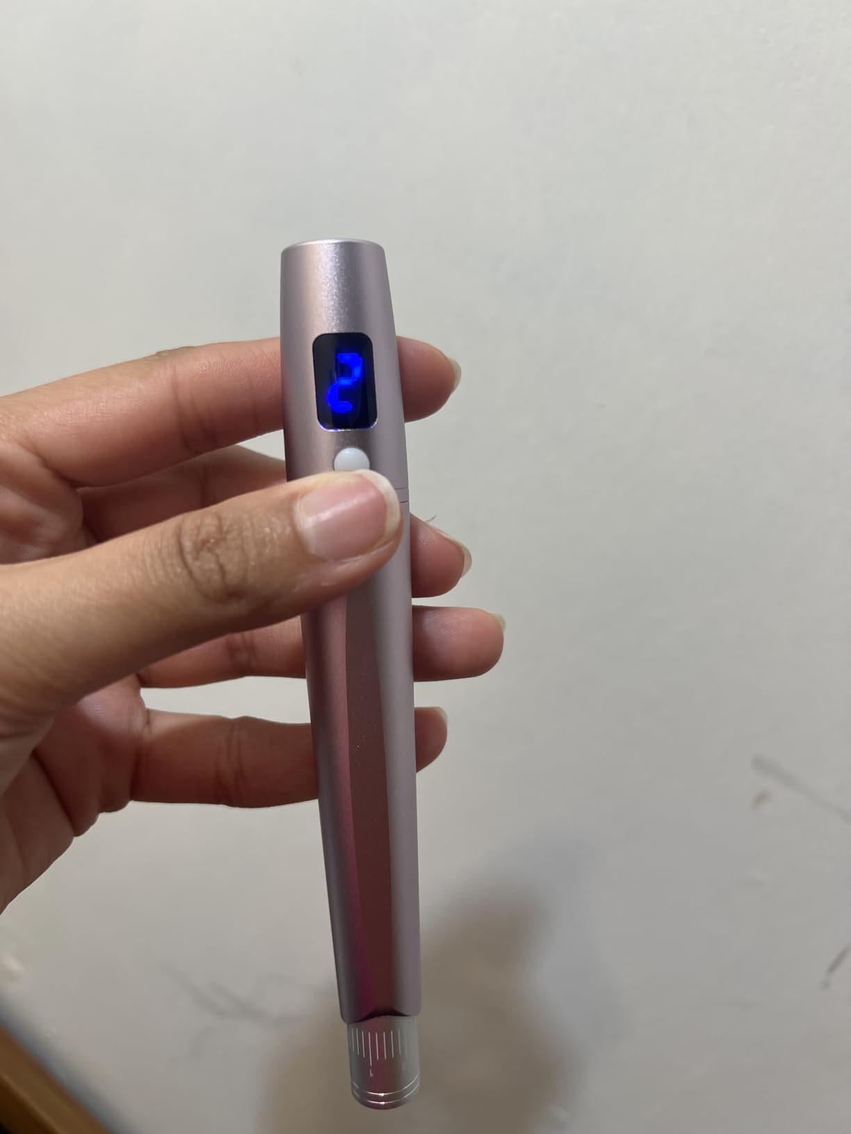 Microneedle Derma Roller for Skin, 0.25mm Microneedling Pen for Women Men Home Use customer photo 2
