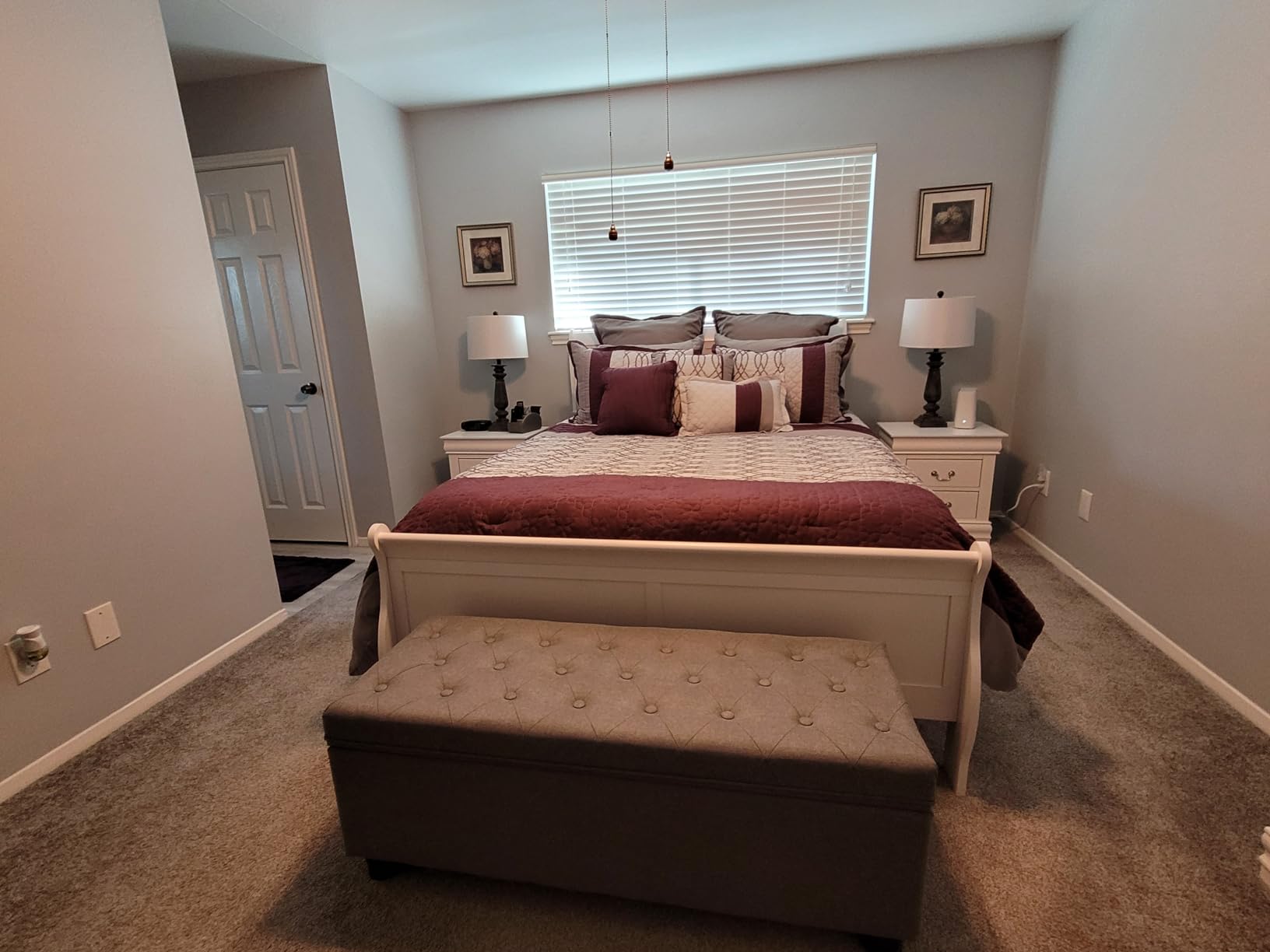 SONGMICS Storage Ottoman, 48 Inches Long Bed End Stool, Solid Wood Legs customer photo 2