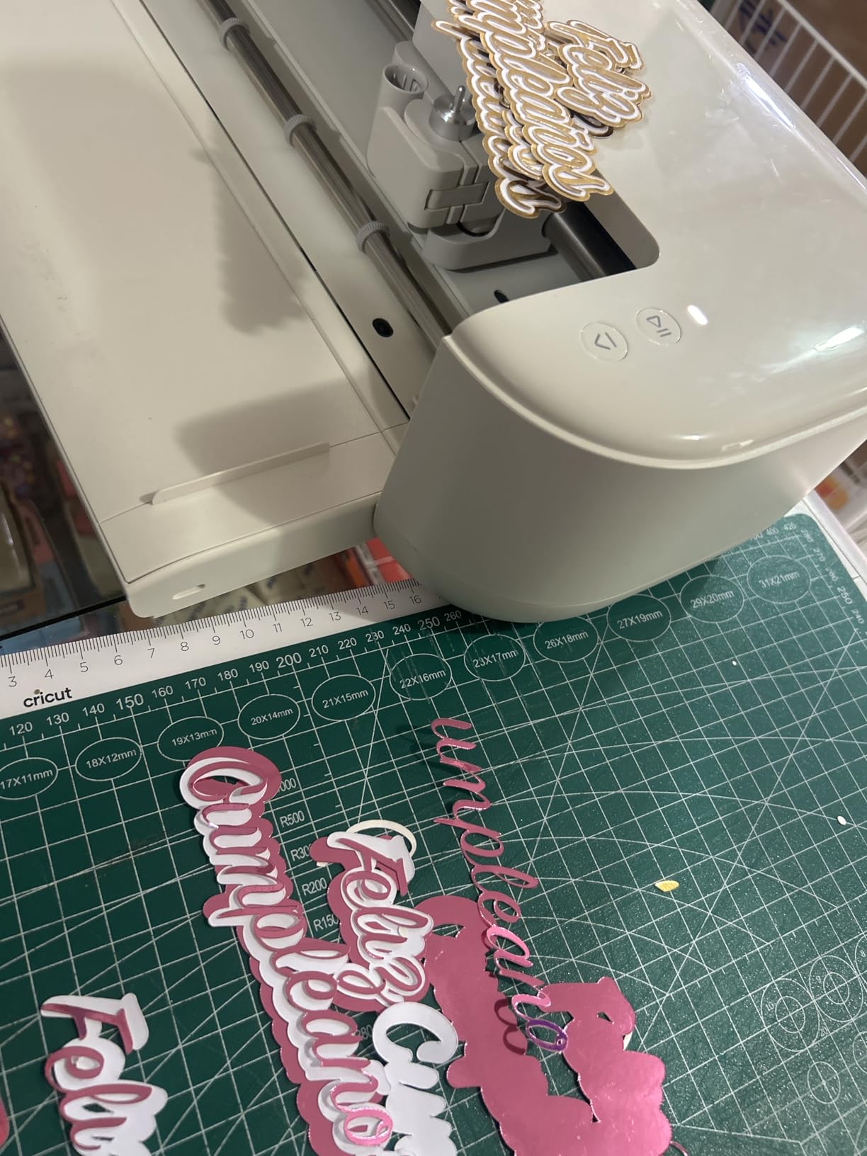 Cricut Explore® 5 Essential Bundle + Digital Content, Taupe | Includes Supplies for 65 Projects + Bonus Digital Content - Works with 100+ Materials - Sleek, Simplified Design customer photo 2