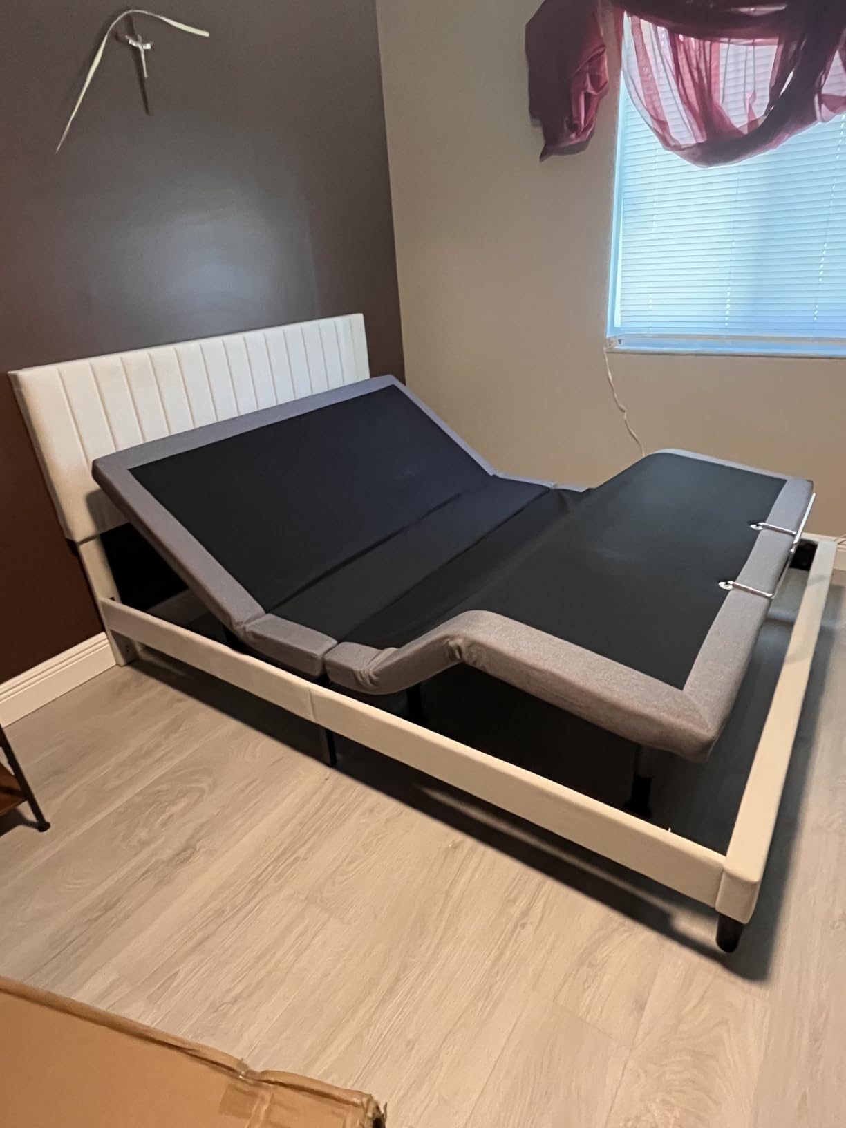 King Adjustable Bed Frame with Massage, Wireless Remote, Head Foot Incline, USB, Underbed Light - Heavy Duty Platform, Zero Gravity Bedframe customer photo 2
