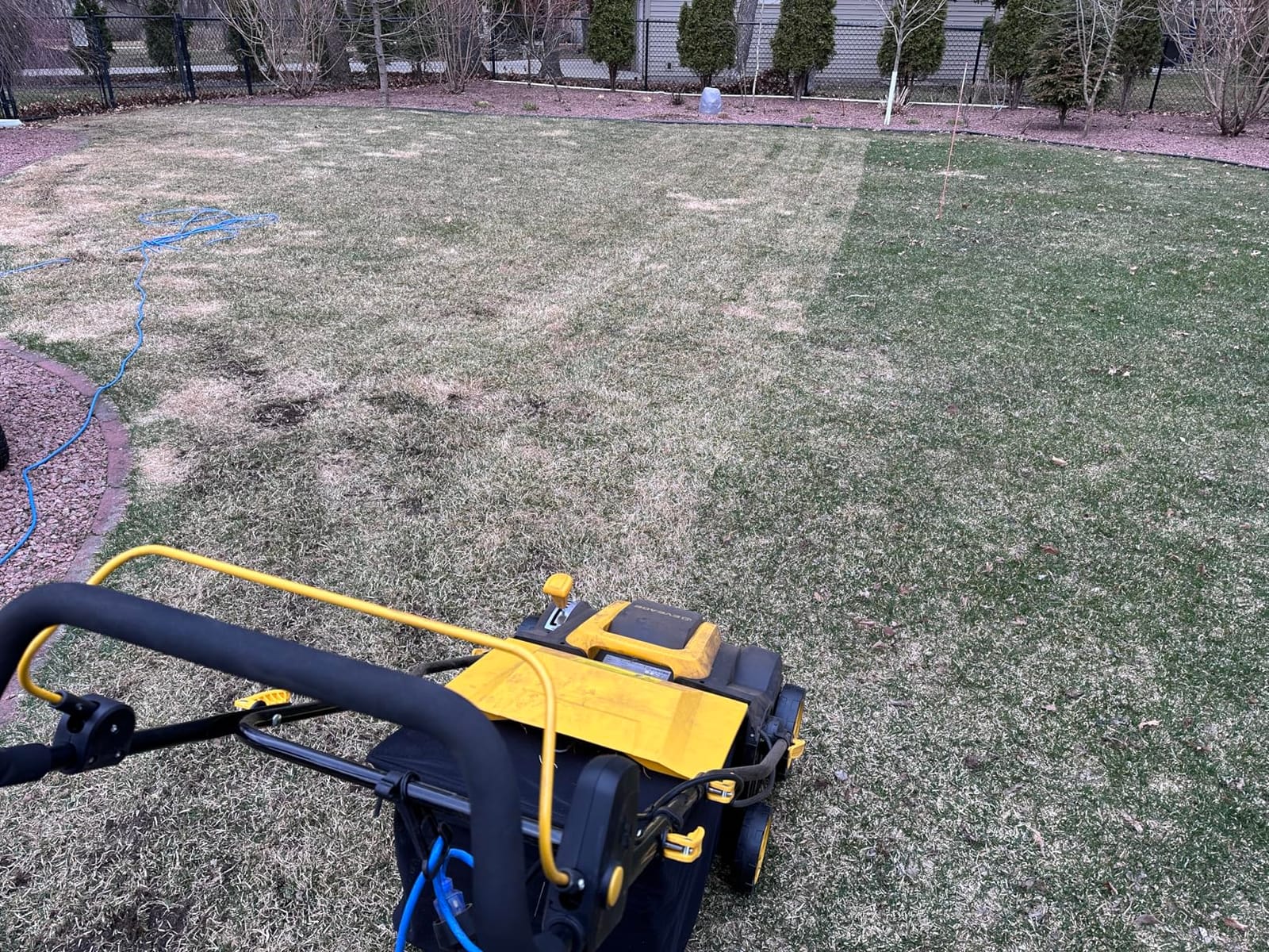 2026 Upgraded Electric Dethatcher Scarifier 16-Inch, EVEAGE 2-in-1 Lawn Dethatcher with 5-Position Depth Adjustment, 14.5-Gallon Collection Bag, Quick-Fold Lawn Scarifier for Healthy Lawn customer photo 1
