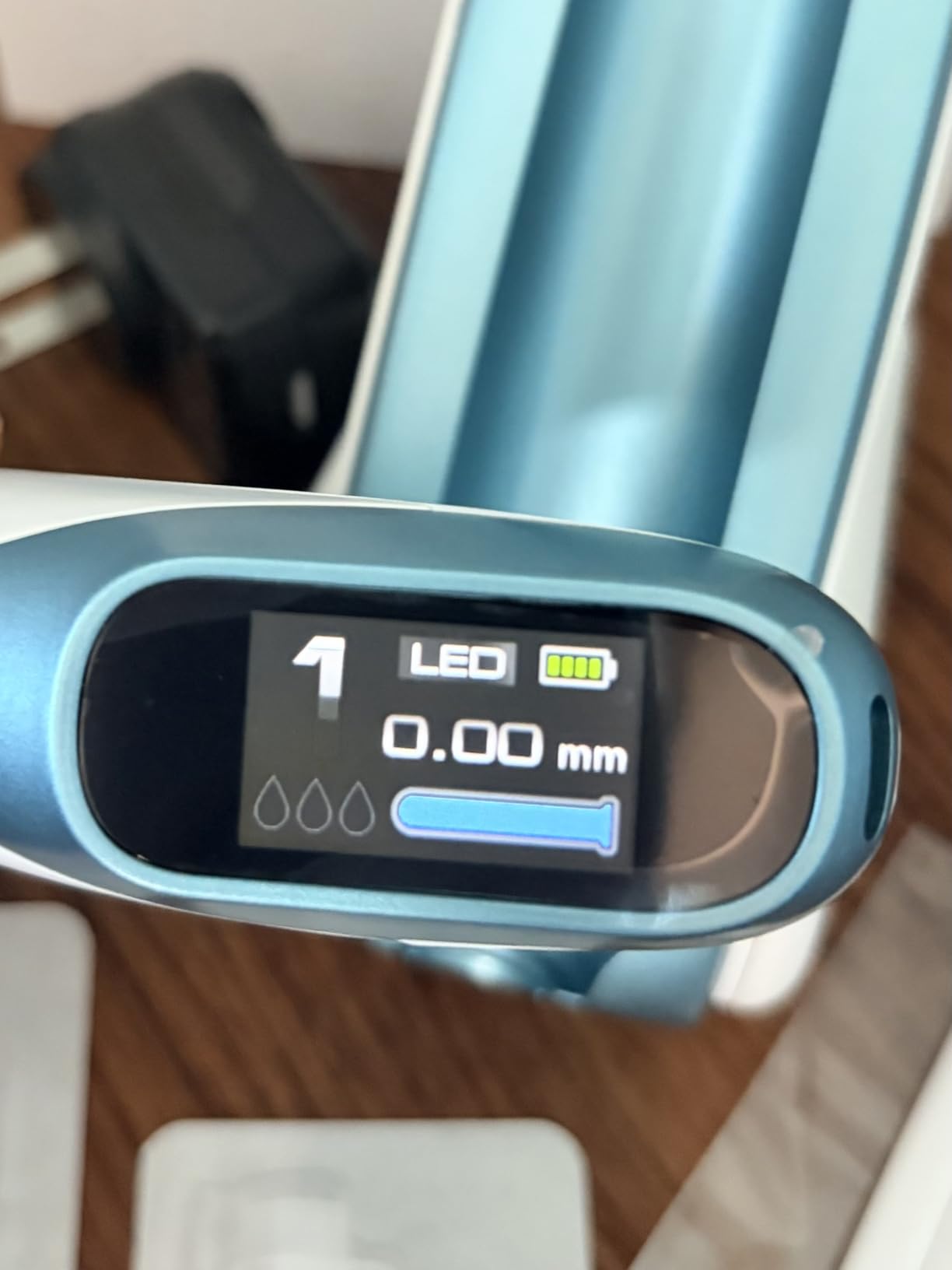 Dr.pen H6 Microneedling Pen for Home Use customer photo 1