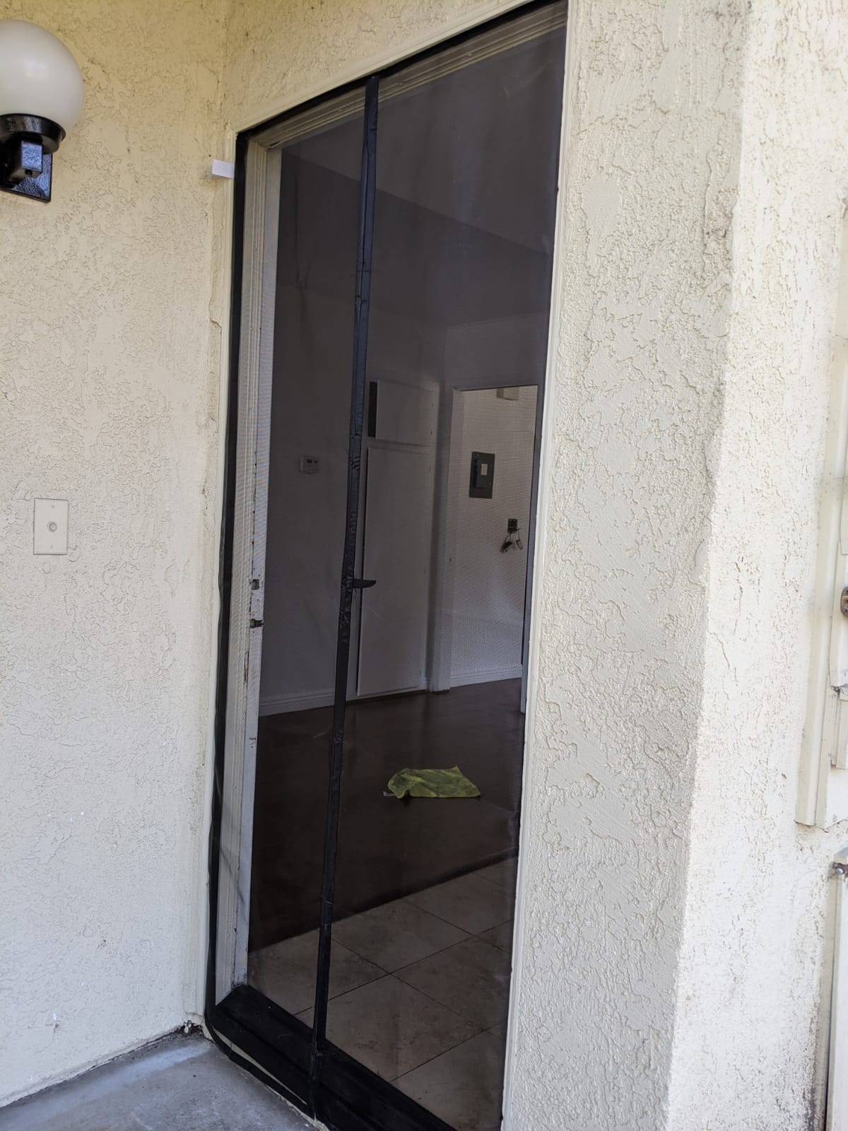 MAGZO Magnetic Screen Door Fits Door Size 28