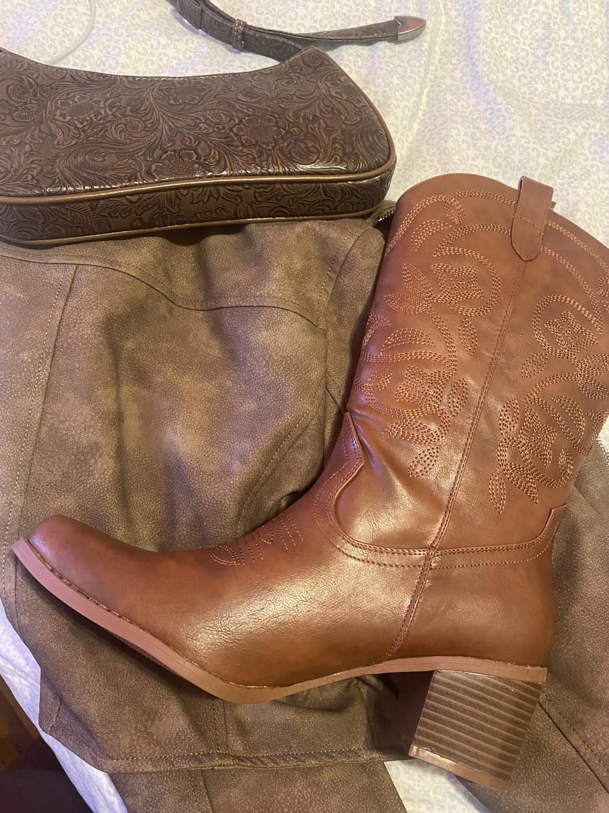 DREAM PAIRS Women's Western Mid Calf Boots Cowboy customer photo 2