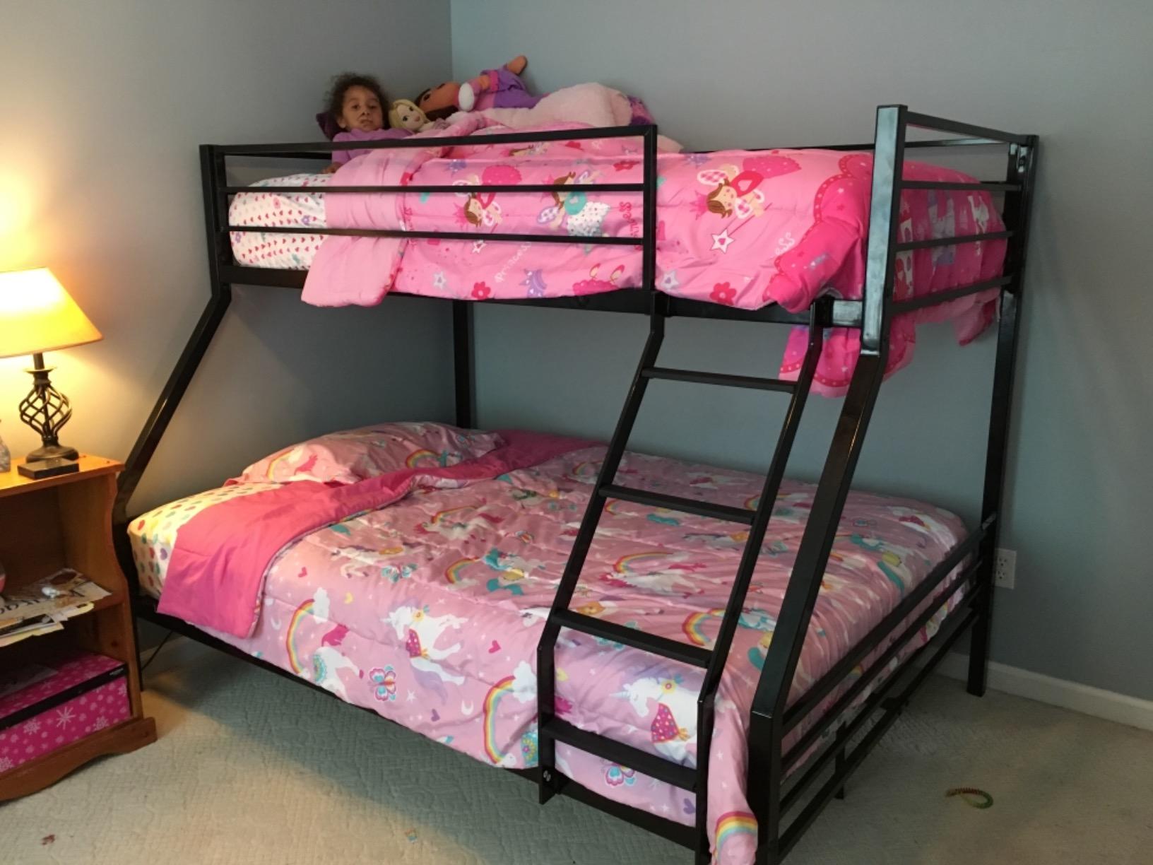 Bonnlo Metal Bunk Bed Twin Over Full with 2 Storage Drawers, Heavy Duty Twin Over Full Bunk Bed for Kids Teens Adults, 13.7-Inch Guardrail, Inclined Ladder, No Box Spring Needed, Black/Brown customer photo 2