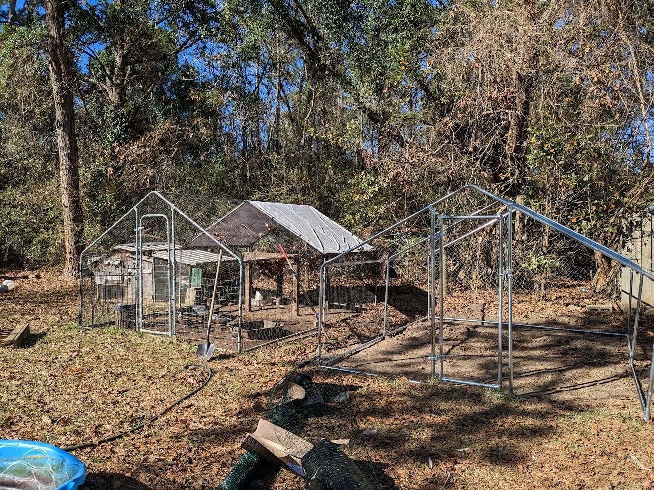 9.9x13.2 FT Metal Chicken Coop, Walk-in Poultry Run Enclosure customer photo 1