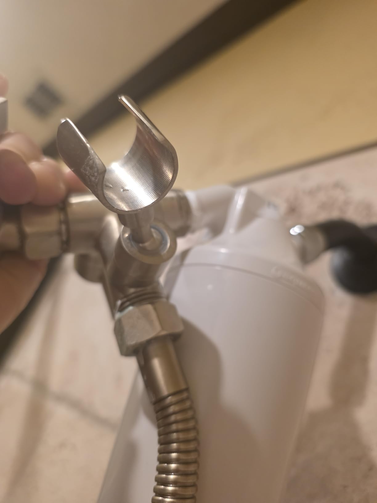 Aquasana Shower Filter | No Shower Head | Reduces 90% Chlorine | AQ-4100NSH customer photo 1