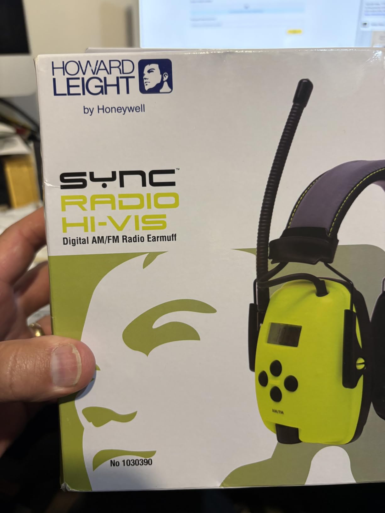 Howard Leight by Honeywell Sync Hi-Visibility Digital AM/FM Radio Earmuff (1030390),Bright Yellow/Green, Unisex customer photo 1