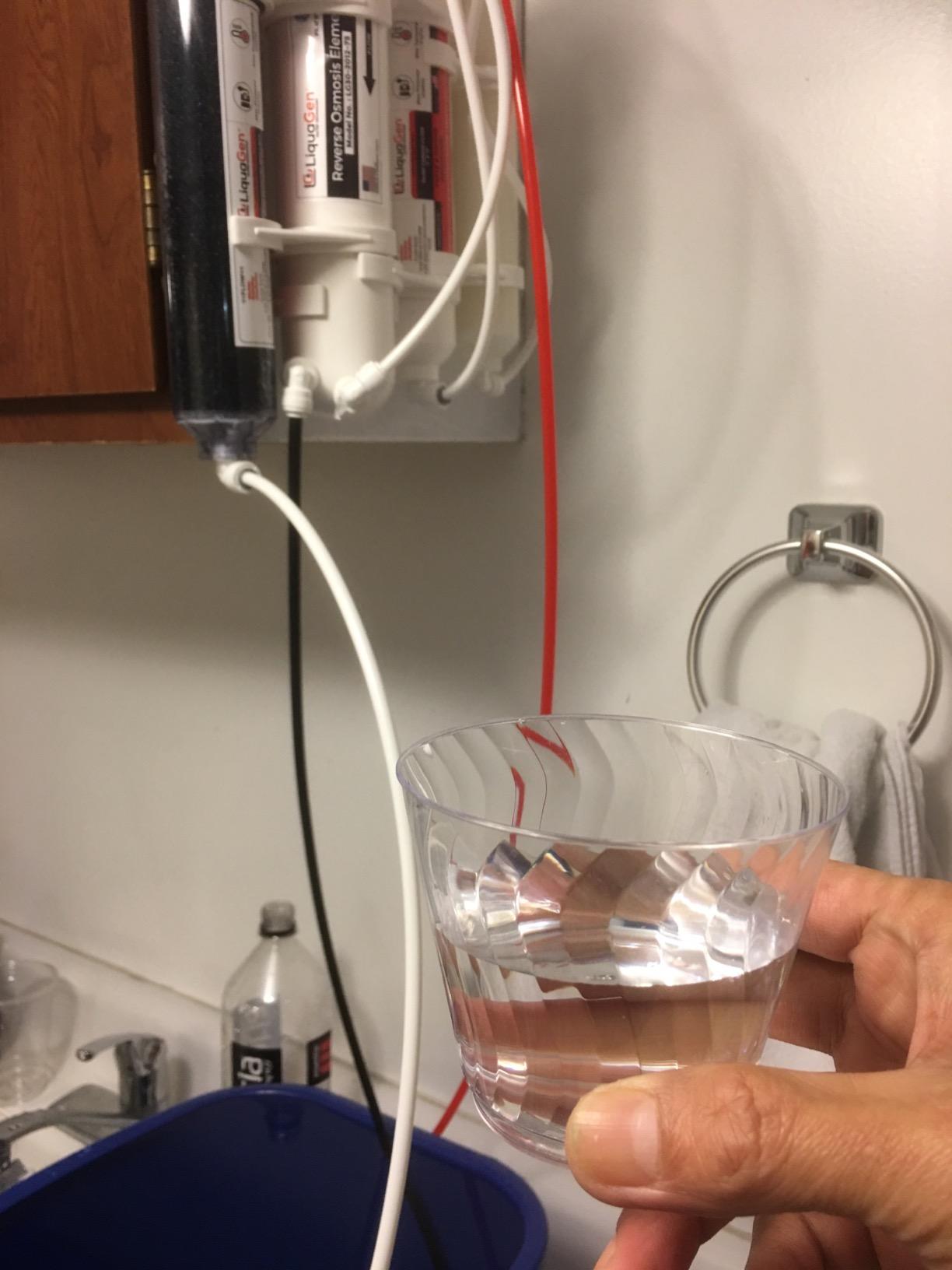 LiquaGen 4 Stage Reverse Osmosis and Deionization (RO/DI) Portable Space Saver Water Purification System | Water Filtration System for Aquarium Filter Processes + Manual Flush Valve (50 GPD) customer photo 1