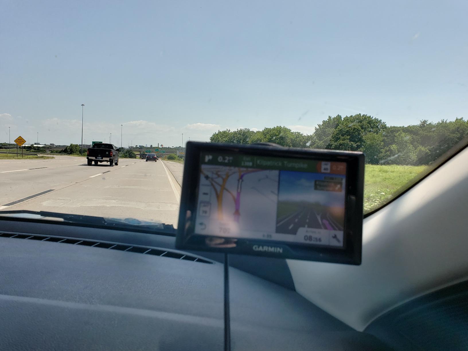 Garmin 010-01532-0C Drive 50 USA LM GPS Navigator System with Lifetime Maps, Spoken Turn-by-Turn Directions, Direct Access, Driver Alerts, and Foursquare Data customer photo 1