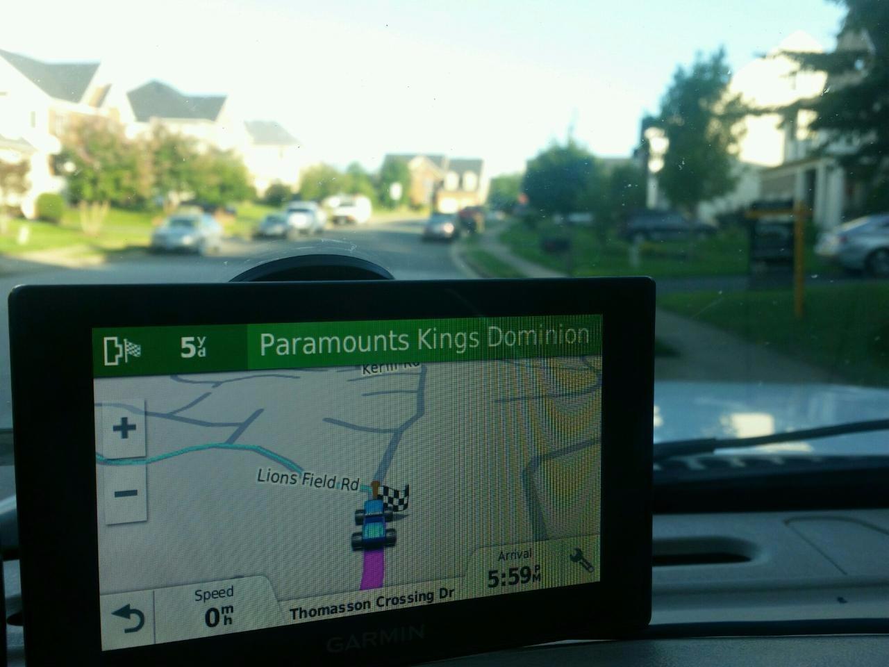 Garmin 010-01532-0C Drive 50 USA LM GPS Navigator System with Lifetime Maps, Spoken Turn-by-Turn Directions, Direct Access, Driver Alerts, and Foursquare Data customer photo 2