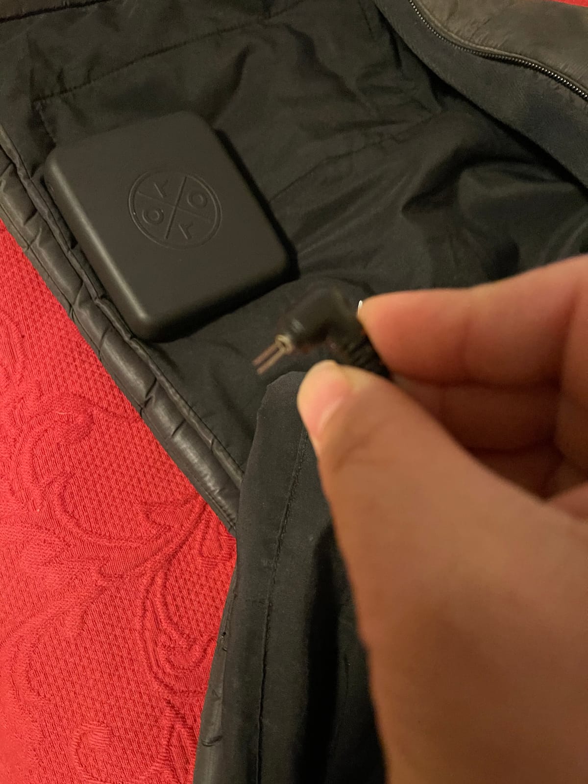 ORORO Men's Heated Vest Lightweight 4-Zone USB-C Battery Heated Puffer Vest customer photo 2