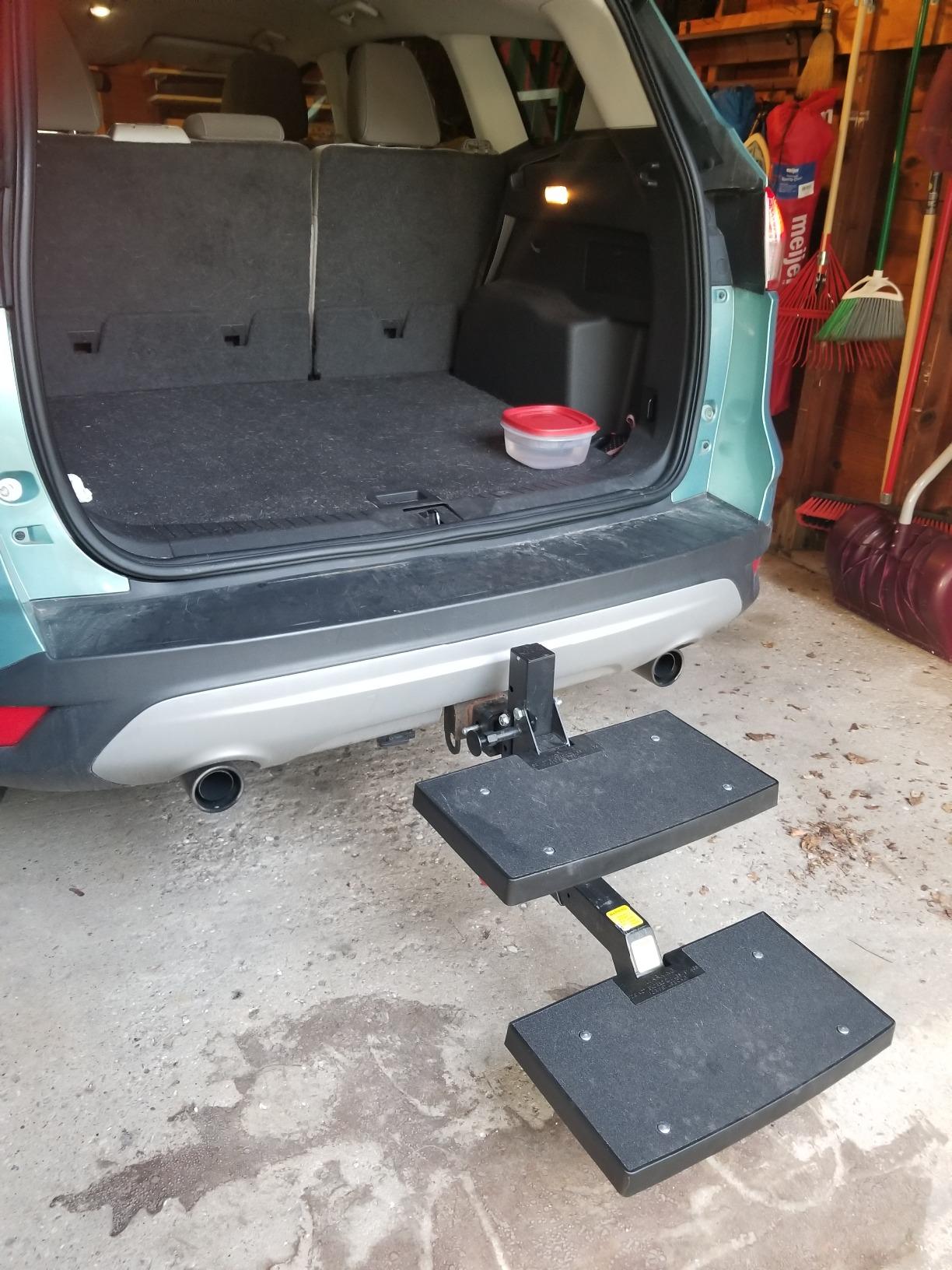 PetSafe Happy Ride PupSTEP HitchStep Dog Stairs, Folding Steps for Truck & SUV Hitches, For Medium to Large Dogs customer photo 1