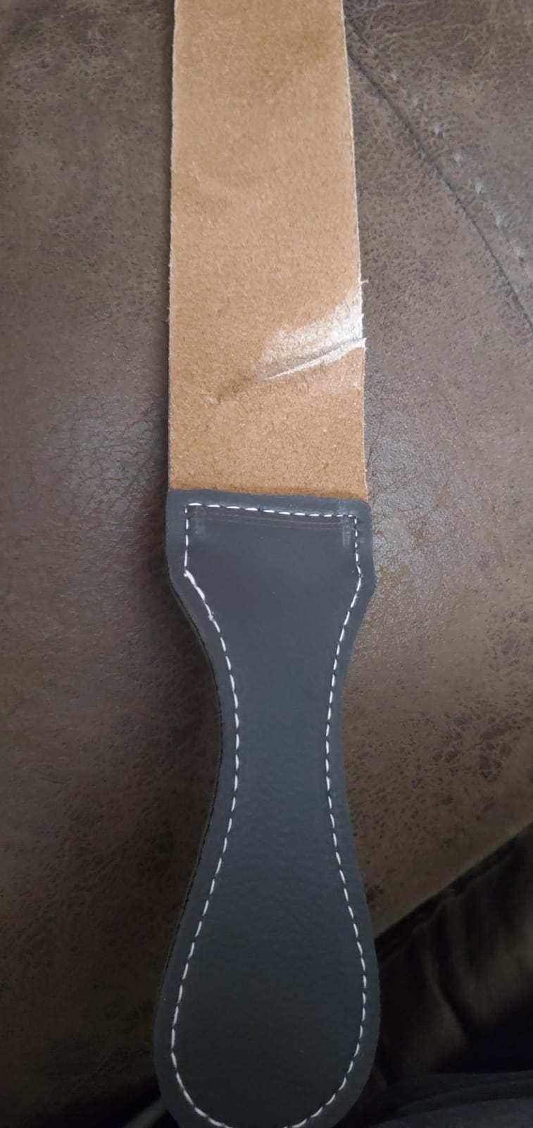 G.B.S Black Leather Razor Strop – Handmade Grain Leather Strop with Strop Paste – Professional Honing & Sharpening Strop for Straight Razors, Knives, Chisels & Tools customer photo 1