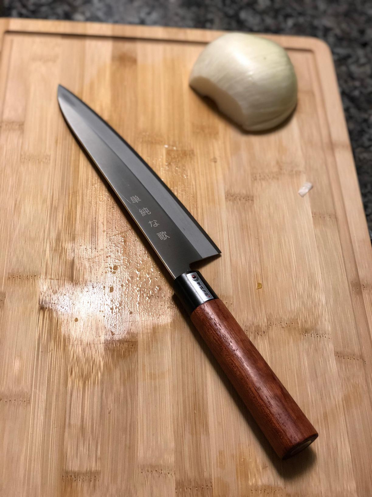 Traditional Japanese Professional Gyuto Kitchen Chefs Knife – Premium 8-inch High Carbon Stainless Steel Gyuto Sushi Knife with High Corrosion Resistance in a Single Bevel Chisel Edge Grind customer photo 1