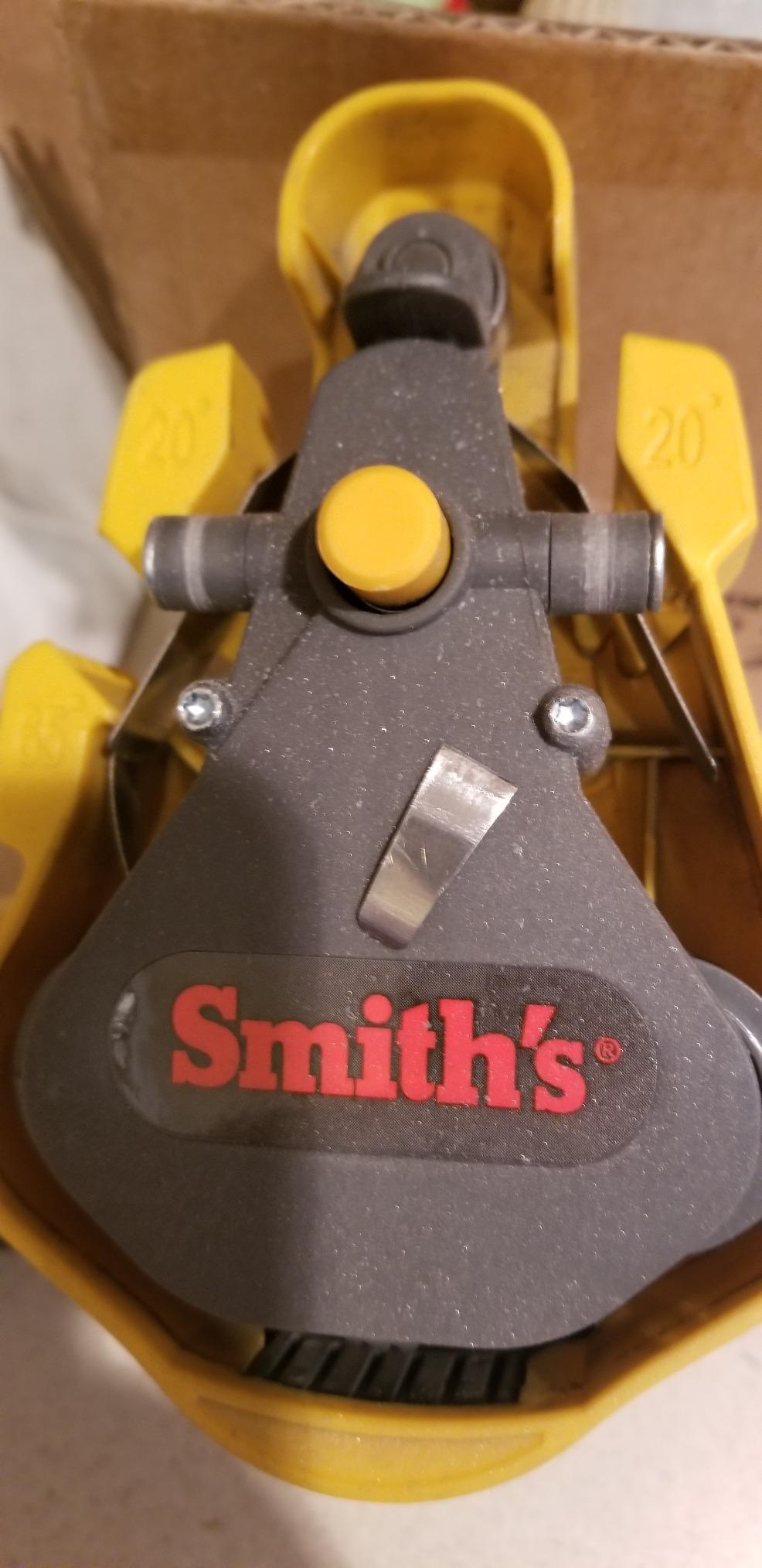 Smith’s 50933 Knife & Scissor Electric Belt Sharpener – Fine, Medium, & Coarse Belts – Straight Edge Blades – Handheld Sharpening – Workshop & Tool Sharpener customer photo 1