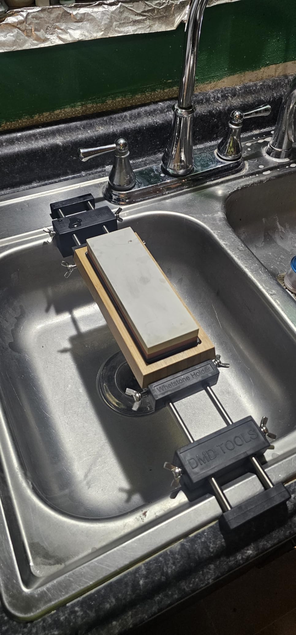 SCOTTCHEN 17-3/4” Sink Bridge Whetstone Holder - Heavy Duty 304 Stainless Steel Sharpening Stone Base for Kitchen Sink - Adjustable Non-Slip Rubber, Rust-Proof Fits Stones 3-1/4
