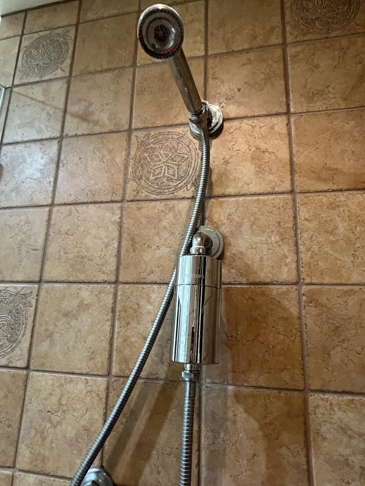 PHILIPS Shower Filter, Reduces Chlorine & Heavy Metals, AWP1775CH/37 customer photo 2