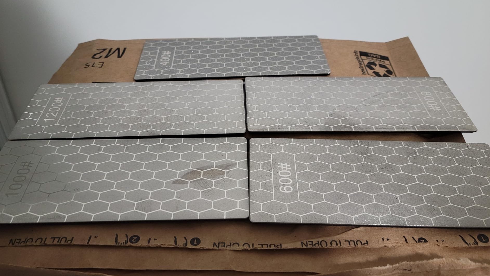 Diamond Sharpening Stone, 5 Pcs Knife Sharpening Stone with Extra Fine/Coarse Plate and Non-slip Base, 400/600/800/1000/1200 Grit customer photo 2