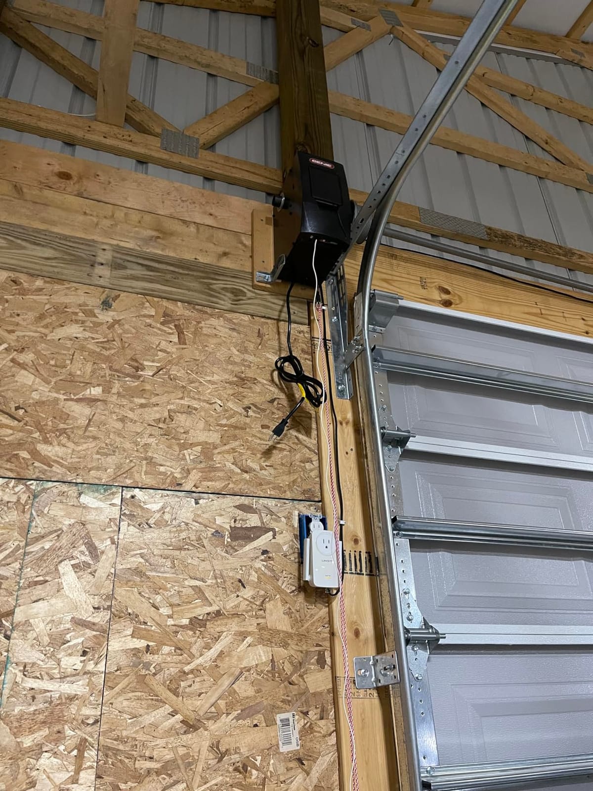 Genie 6172H-O Wall Mount Smart Garage Door Opener with Aladdin Connect, Wall Mounted Compact Space Saving Opener customer photo 1
