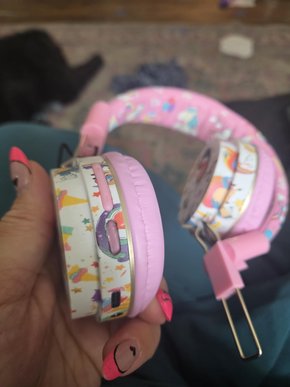 QearFun Unicorn Kids Bluetooth Headphones, 85dB Safe Volume Limit customer photo 2