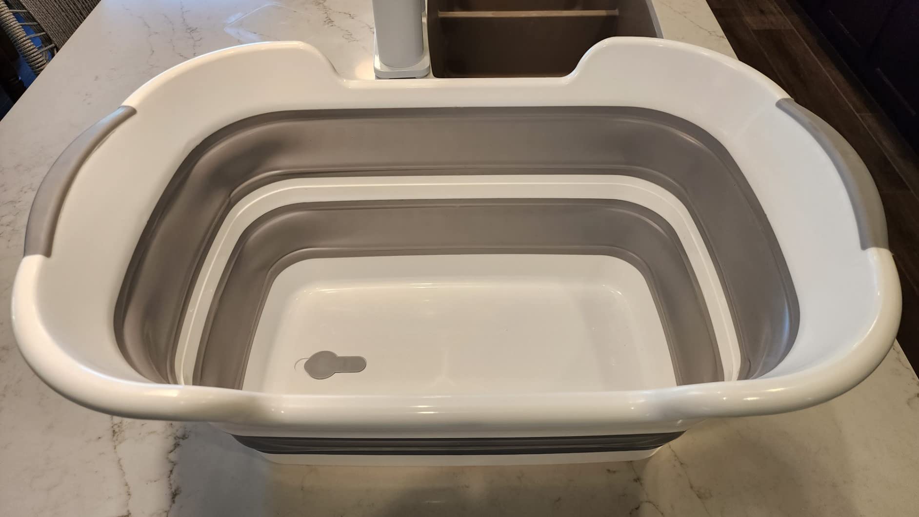 Collapsible Pet Bathtub with Water Drain Plug, Foldable Bathtub for Puppy Small Dogs Cats, Portable & Space Saving Design, BPA Free, Grey customer photo 2