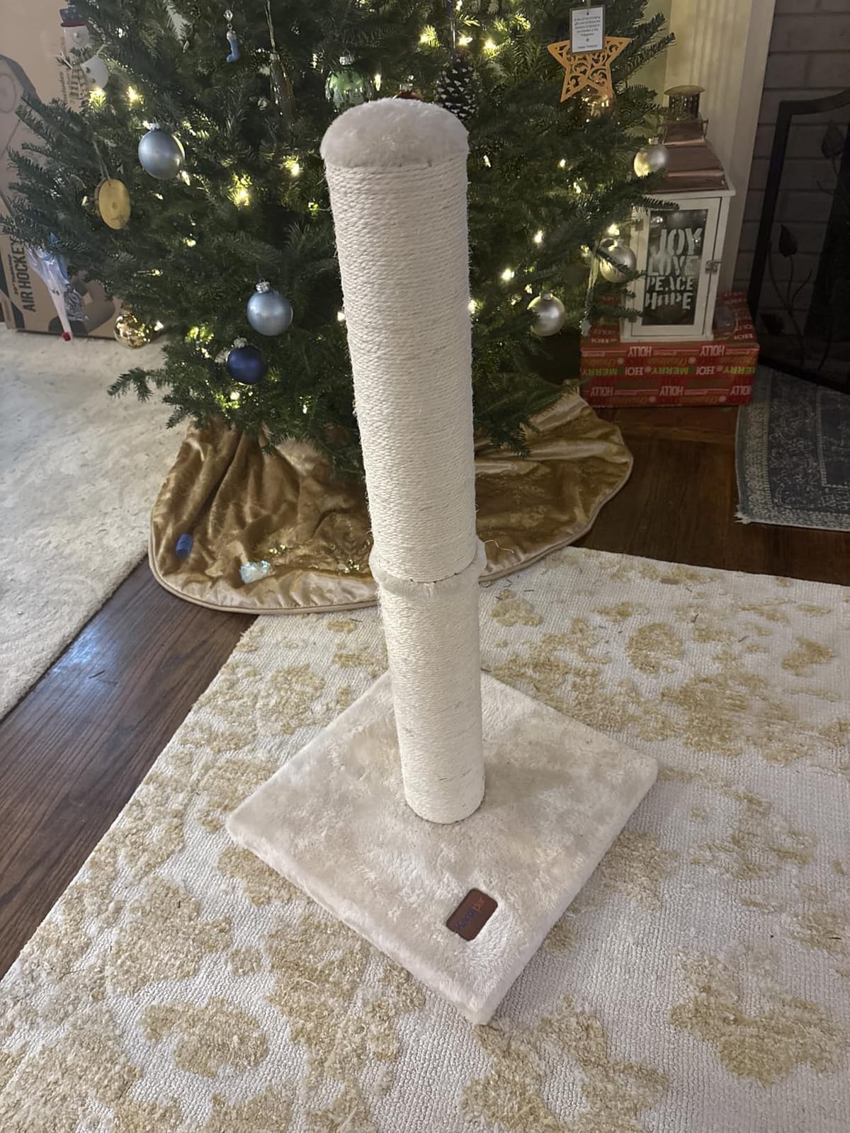 Karolpar 34inch Cat Scratching Post with Natural Sisal Rope 4.3Inch Large Diameter Scratcher Post Tree for Indoor Cats Beige customer photo 2