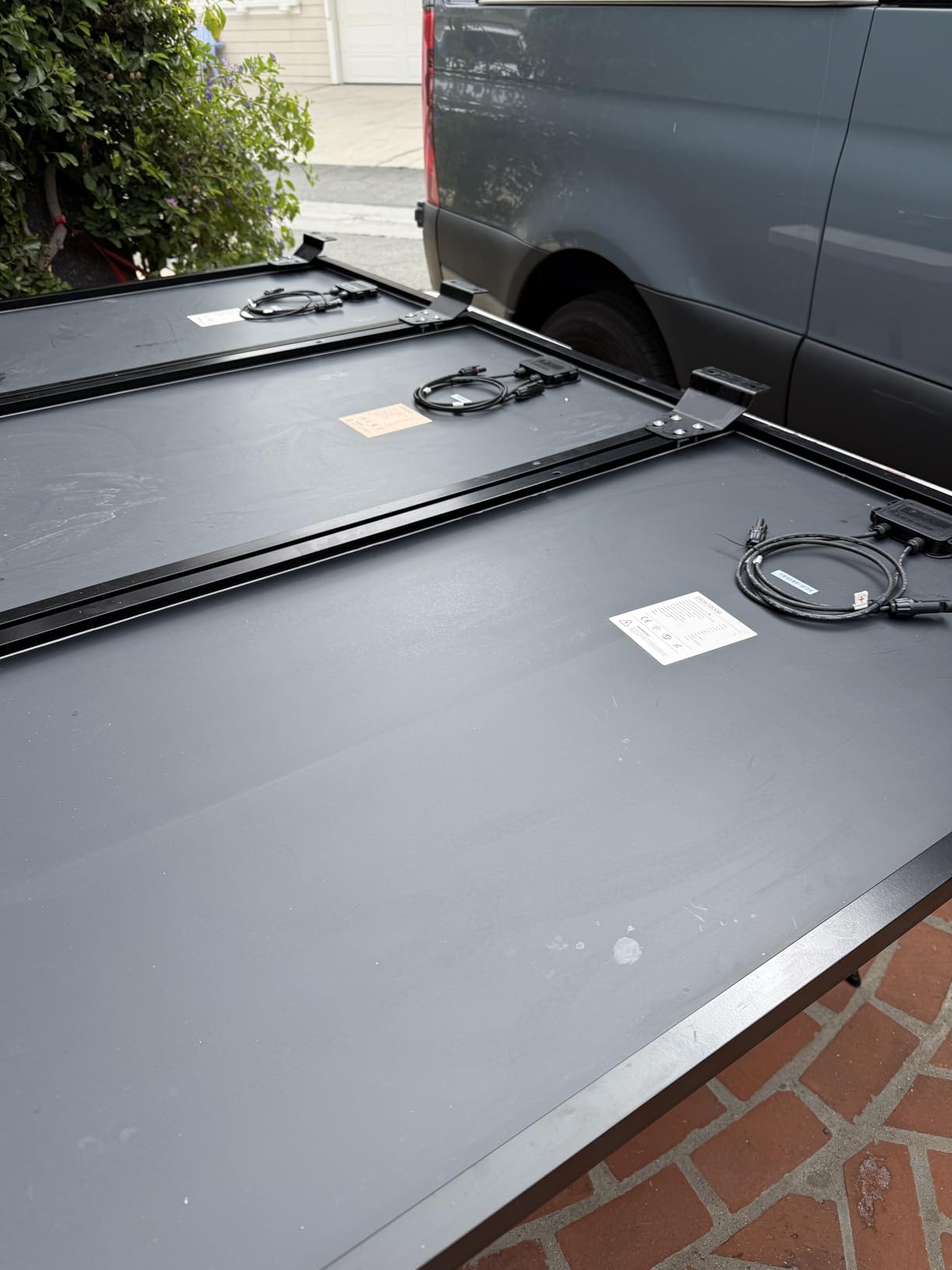 BLUETTI Elite 300 Portable Power Station with Solar Cable 3014.4Wh 2400W customer photo 1