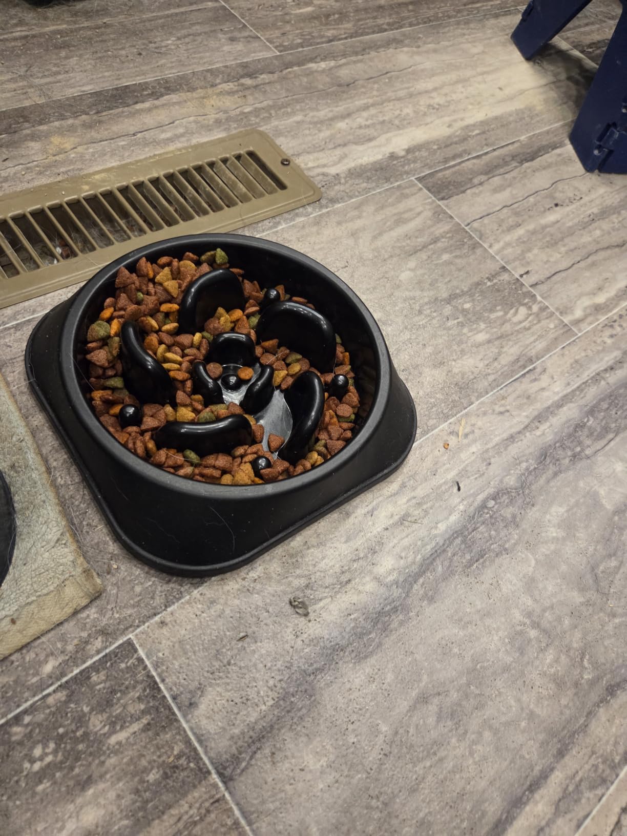 YINEYA Slow Feeder Dog Bowl for Large Dogs, 4-Cup Puzzle Feeder Bowl customer photo 2