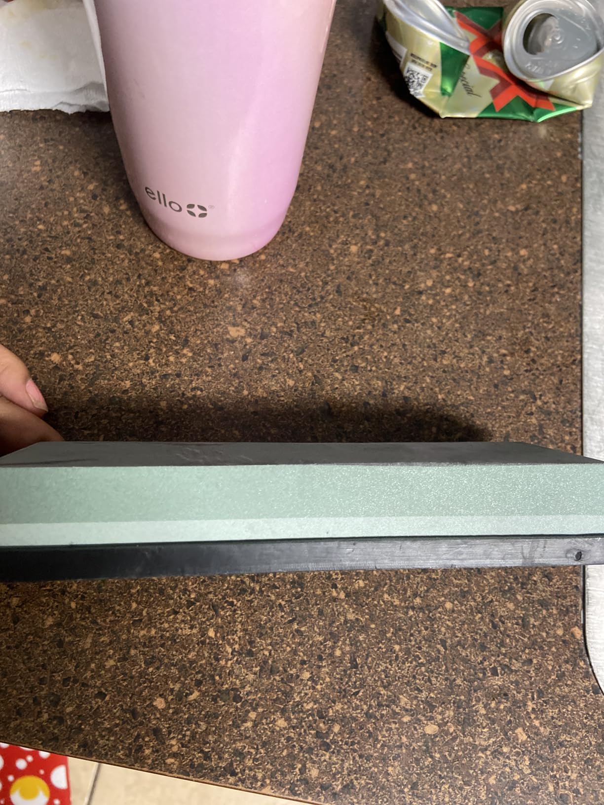 HiramWare Knife Sharpening Stone with Non-slip Rubber Base, 400/1000 Grit Premium Whetstone, Double-Sided Knife Sharpener for Kitchen, Waterstone for Honing Blades Manually customer photo 1