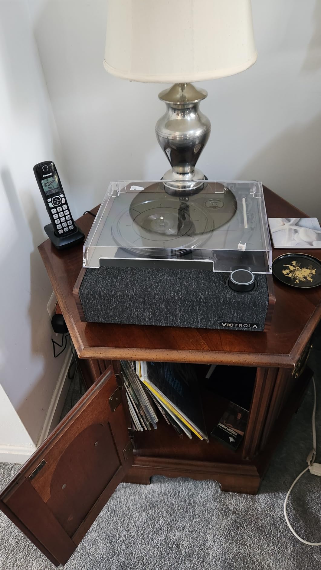 Victrola Eastwood II - Bluetooth Record Player with Speakers - Black customer photo 1